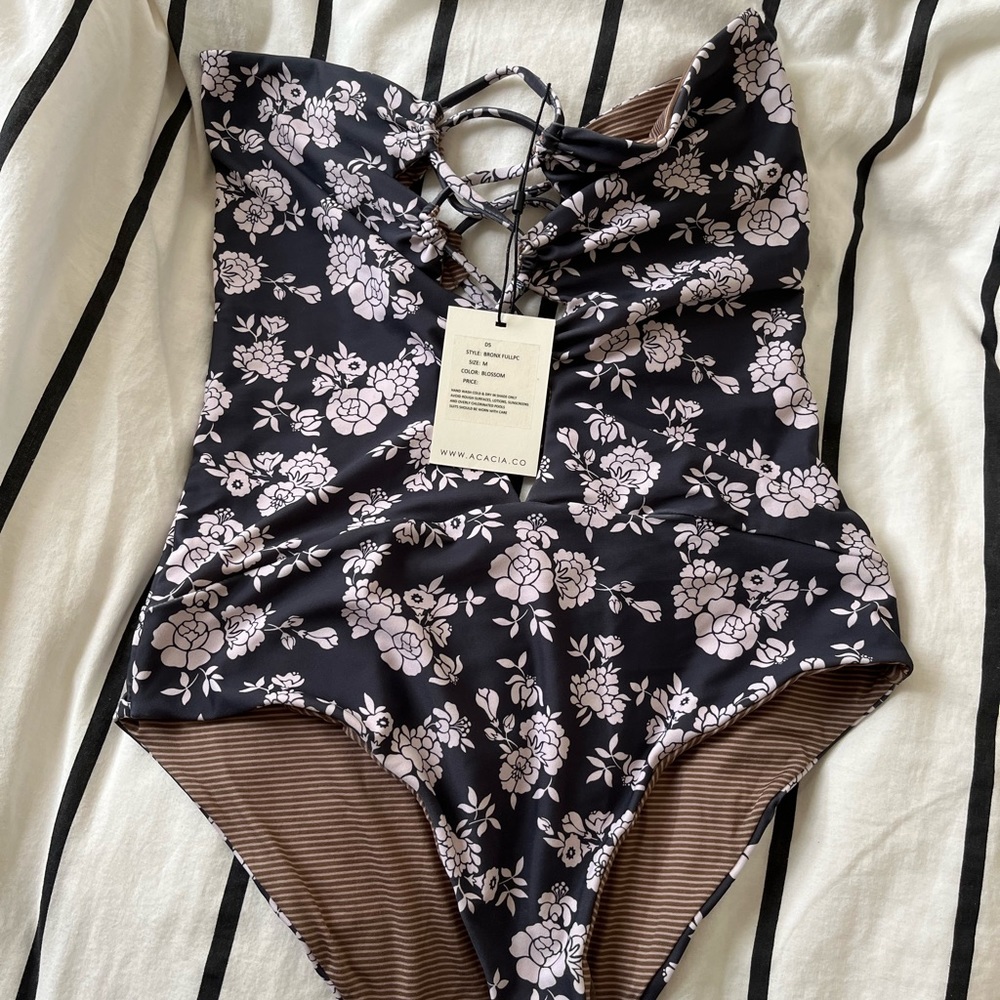 Brand new Acacia Bronx